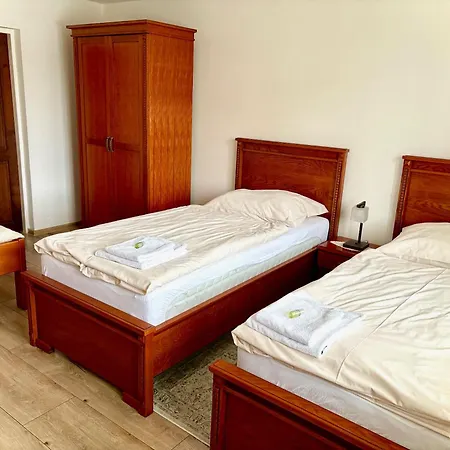 U Urbana Villa
